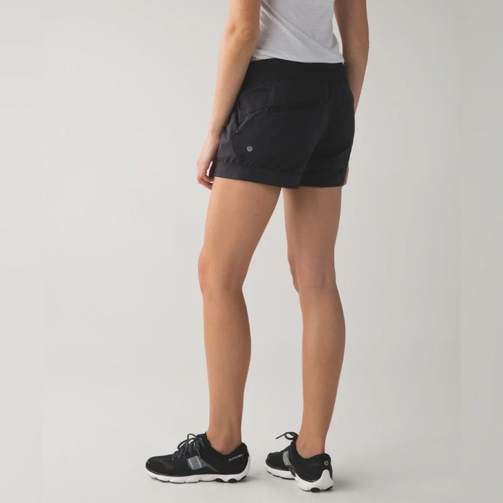 Lululemon Spring Break Away Short
